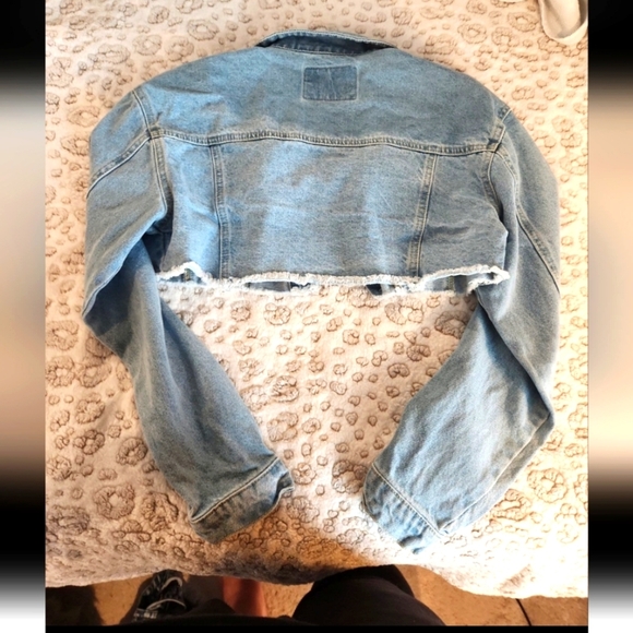 Refuge Cropped Juniors Jean Jacket Medium - Picture 3 of 5